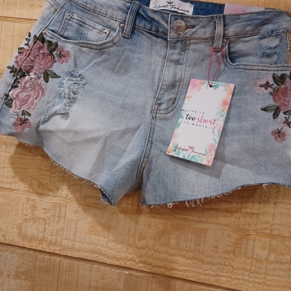 High Rise Shorts - Picture 6 of 8